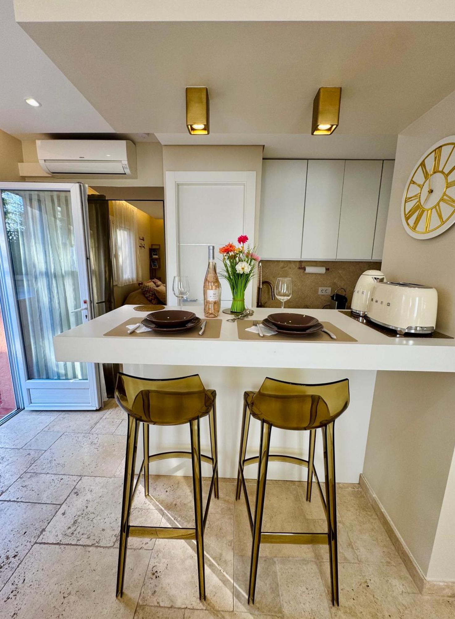 Apartment Climatise, Terrasse, Parking Prive, 50m De La *